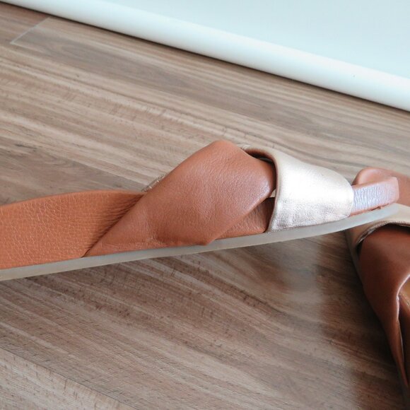 COLE HAAN Arielle Cross Over Slide Sandals in Gold Tan Leather Minimal Size 8.5 - Picture 13 of 15